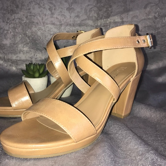 TOETOS Cross Strap Open Toes Mid Chunky Heels Nude - Picture 7 of 8